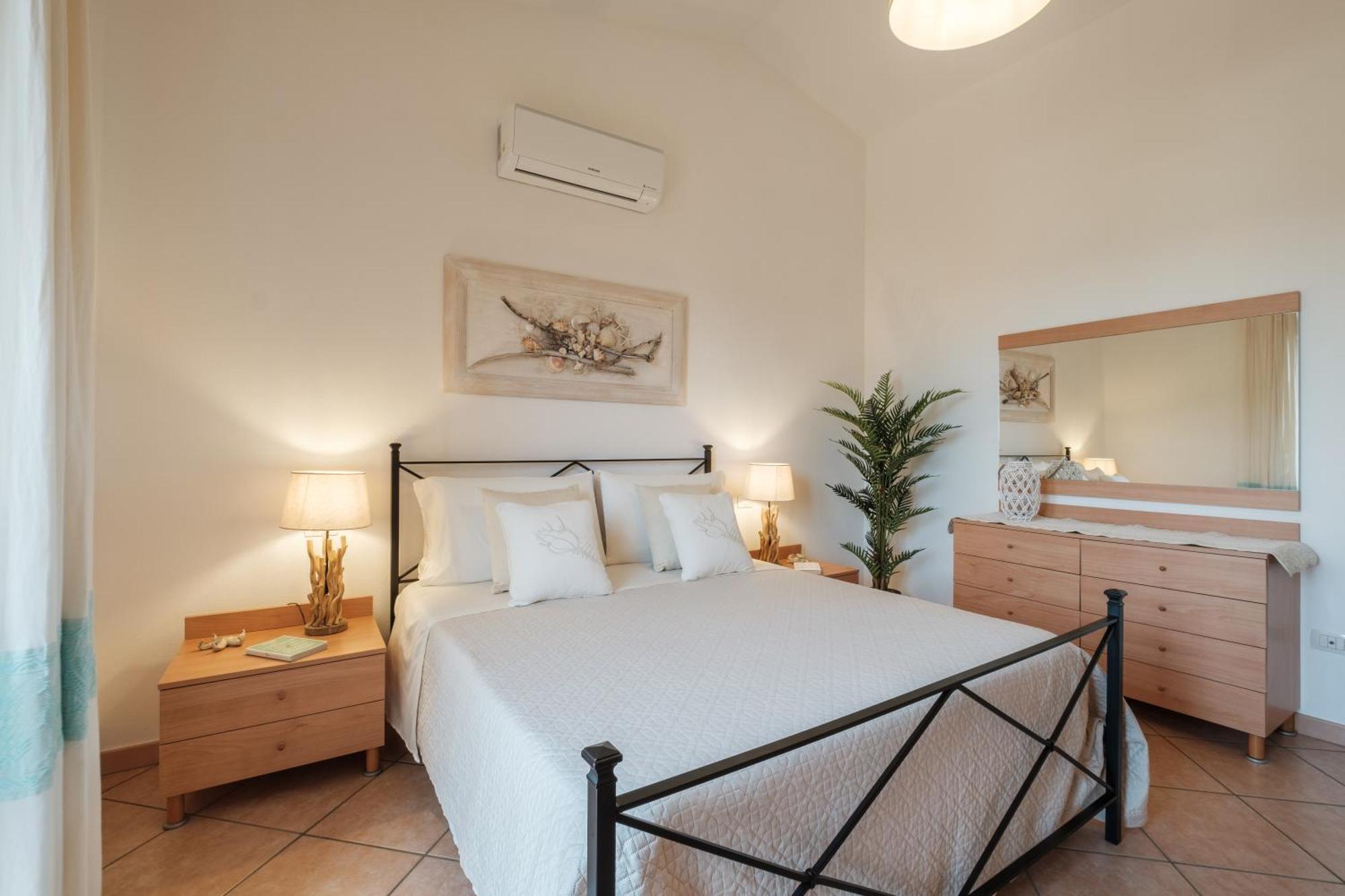 Mare E Centro 5 Min Auto - Con Wi-fi, Netflix E A-c Holiday home