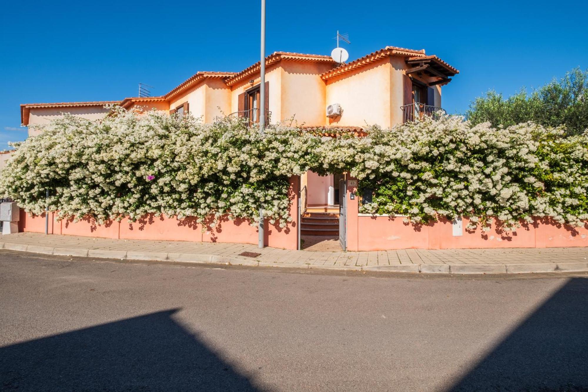 Mare E Centro 5 Min Auto - Con Wi-fi, Netflix E A-c Holiday home *