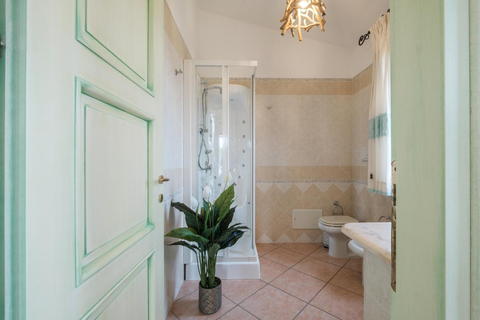 Mare E Centro 5 Min Auto - Con Wi-fi, Netflix E A-c Holiday home *